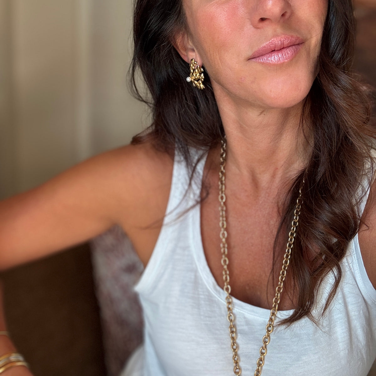 Elevate your look with this timeless 32-inch 14K gold finished chain link necklace, designed for effortless sophistication.