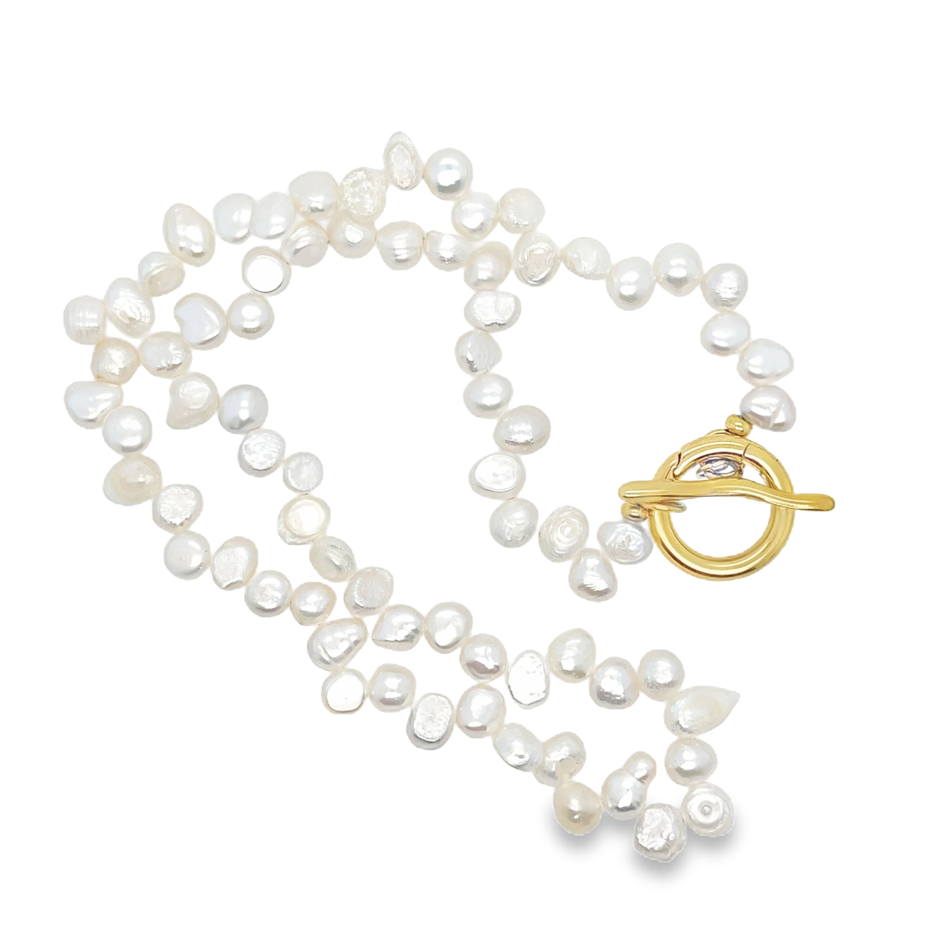 Classic 18-inch pearl necklace featuring lustrous, hand-selected pearls for a timeless look.
Elegant accessory perfect for weddings, formal events, or everyday sophistication.