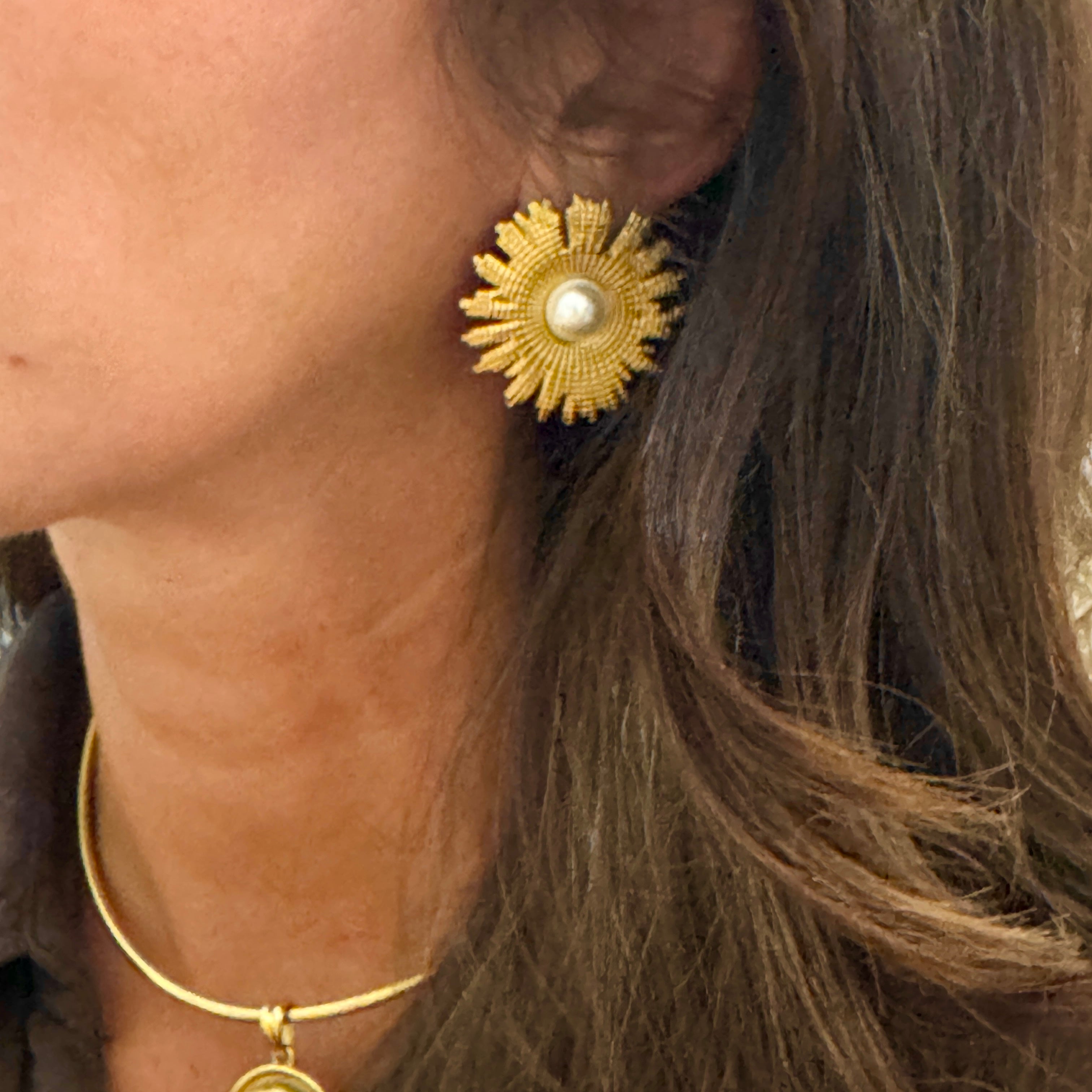 Introducing Saffron, a pair of gold-plated stainless steel earrings centered with luminous pearls and designed for enduring sophistication. At 1.5 inches wide, these earrings make a graceful statement without overpowering your look. Named after the world’s most luxurious spice, Saffron symbolizes rarity, elegance, and refined beauty — just like you.