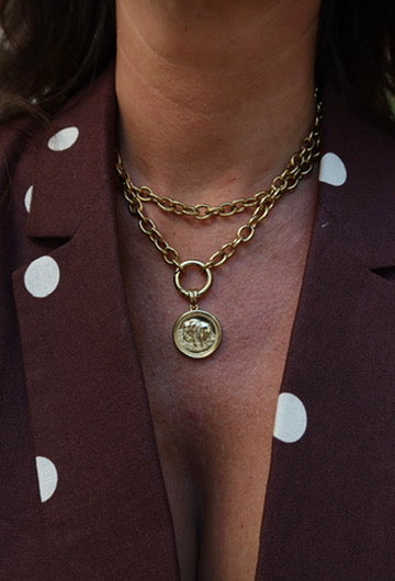 Elevate your look with this timeless 32-inch 14K gold finished chain link necklace, designed for effortless sophistication. 