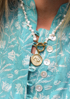 24mm round gold plated sterling silver pendant designed exclusively for Love, Ellison necklaces.
Timeless and versatile jewelry piece ideal for gifting