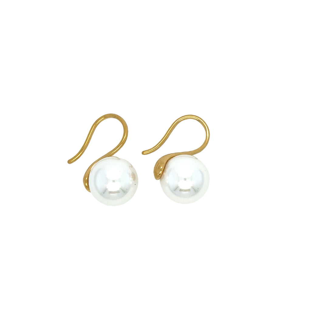 Gold plated stainless steel earrings with single pearl, 0.75 inch x 0.75 inch classic studs for minimalist elegance